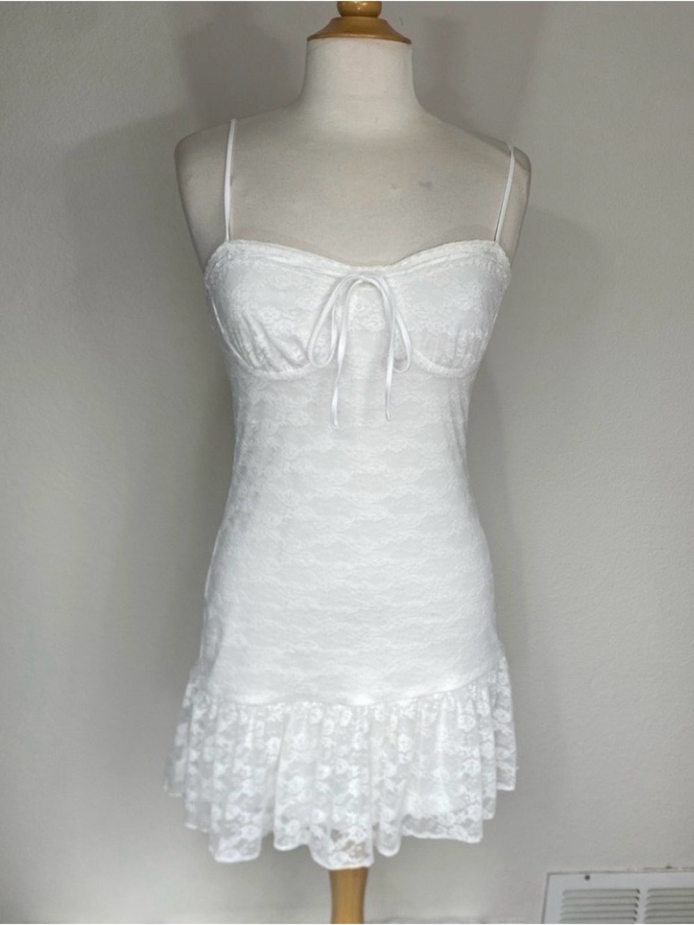 Beverly and Beck Women's White Lace Mini Dress Size Small Coquettecore Girly